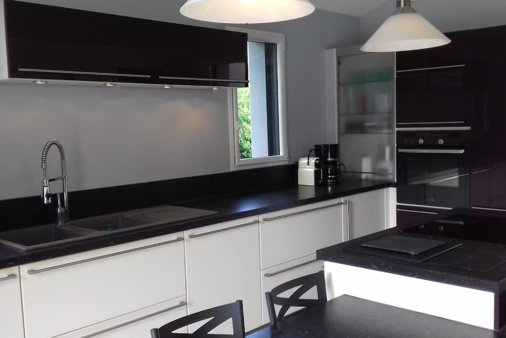 9 Pers 160 M² +Jardin- 10Mn Nantes -30Mn Mer Bouguenais Buitenkant foto